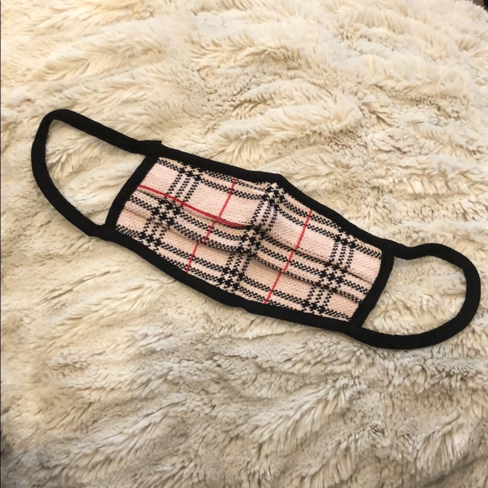 Stripped mask